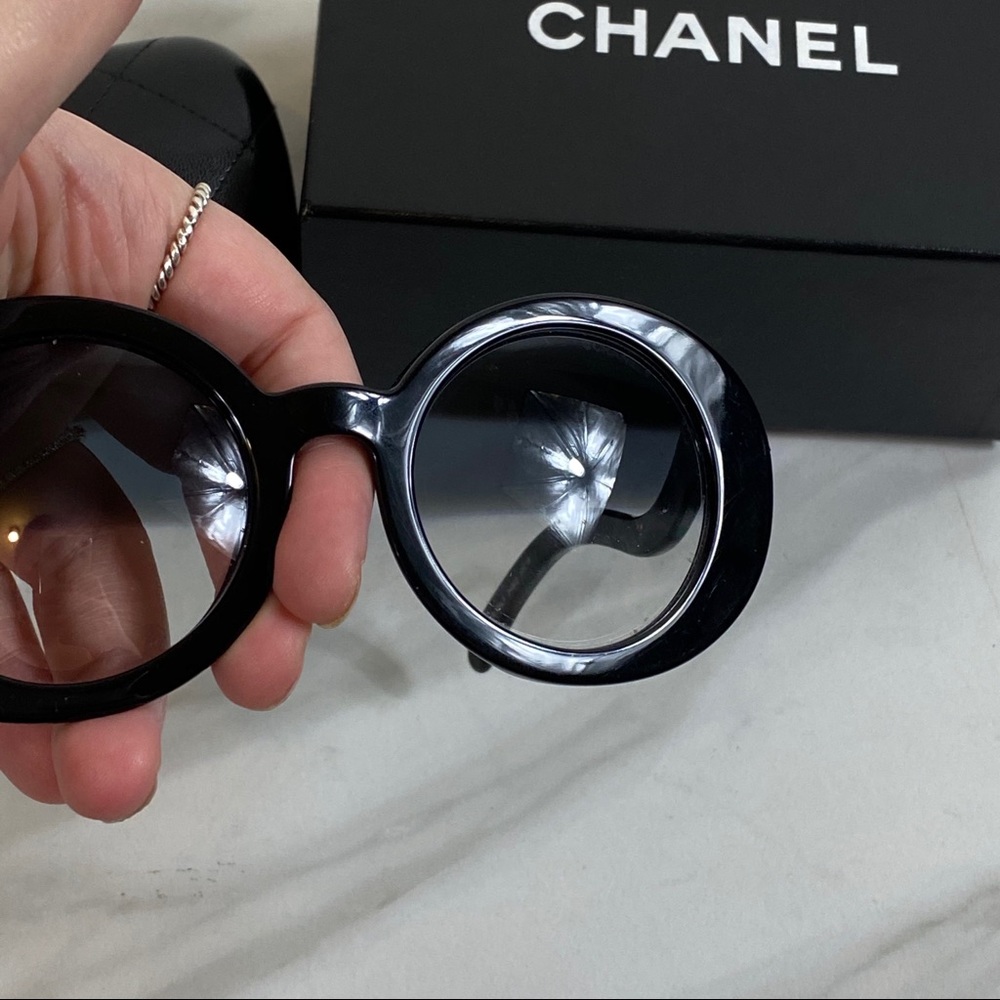 CHANEL s5018 Runway Edition Sunglasses - Picture 5 of 8